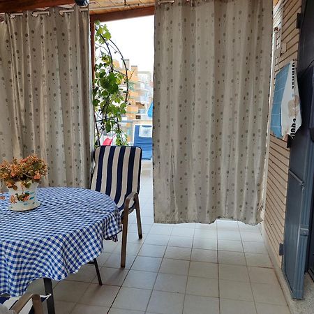Habitacion Familiar En Un Atico Con Gran Terraza Y,Cocina ,En La Playa Burriana Ngoại thất bức ảnh