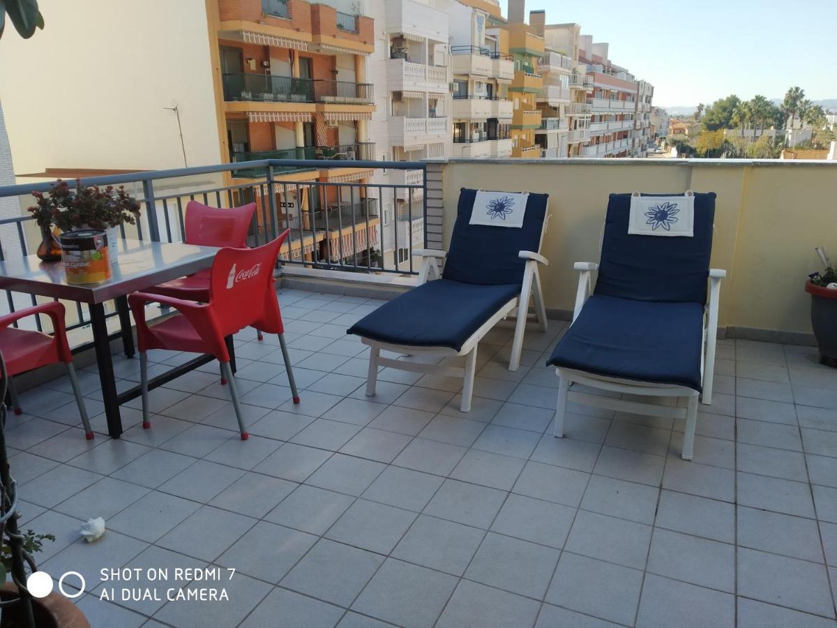 Habitacion Familiar En Un Atico Con Gran Terraza Y,Cocina ,En La Playa Burriana Ngoại thất bức ảnh