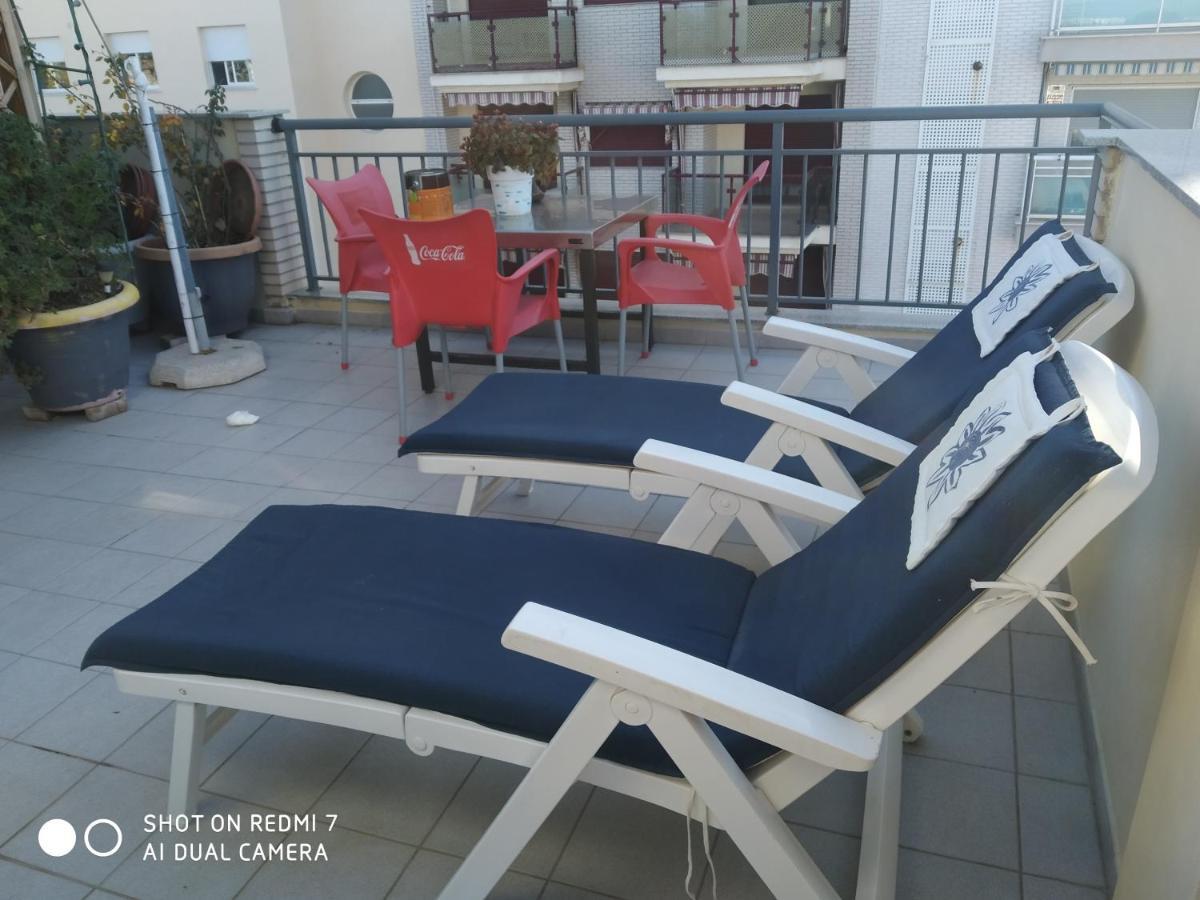 Habitacion Familiar En Un Atico Con Gran Terraza Y,Cocina ,En La Playa Burriana Ngoại thất bức ảnh